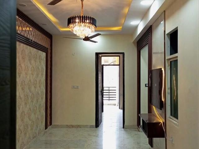 Avenue 75 2 Bedroom 1050 Sq. Ft. Builder Floor in Sector 73 Noida Listing ID: #10101