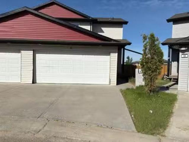 Avenue, Camrose, AB, T4V 5C7 semi detached for sale Listin.