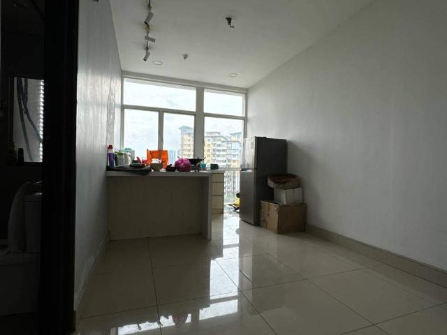 Avenue Crest Room Rental | Male Unit Available