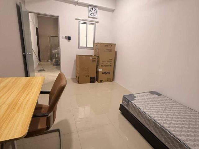 Avenue Crest Room Rental | Near Federal Highway | Ready Move In