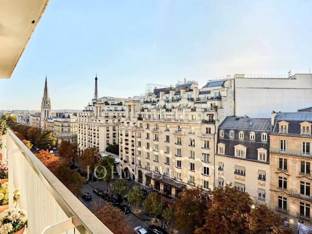 Avenue George V | Idéal pied à terre 3 chambres vue dégagée