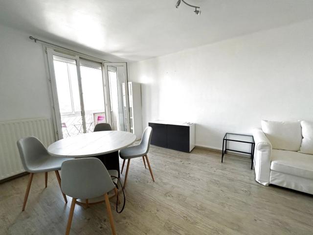 Avenue de la gloire Appartement T3 meublé avec balcon et s