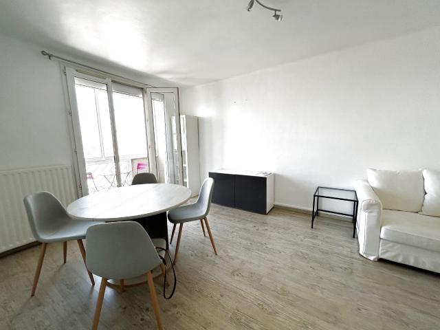 Avenue de la gloire Appartement T3 meublé avec balcon et stationnement