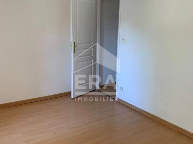 AVENUE DES PYRENEES MAISON T 03 DUPLEX