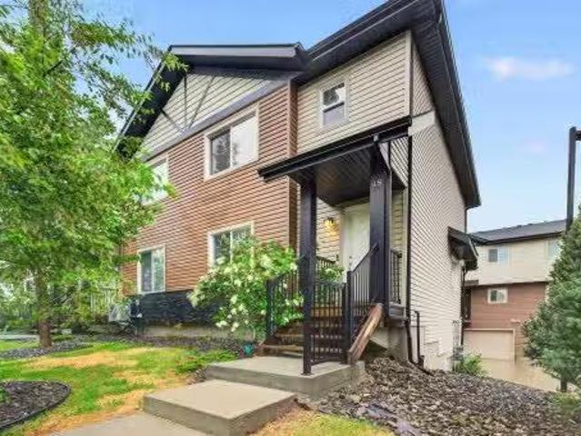 Avenue, Edmonton, AB, T5Z 0J3 townhouse for sale Listing I.