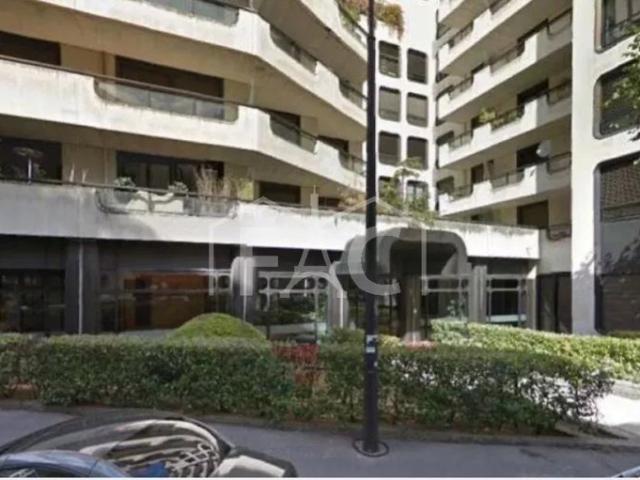 Avenue FOCH 170 M2 5 PIECES