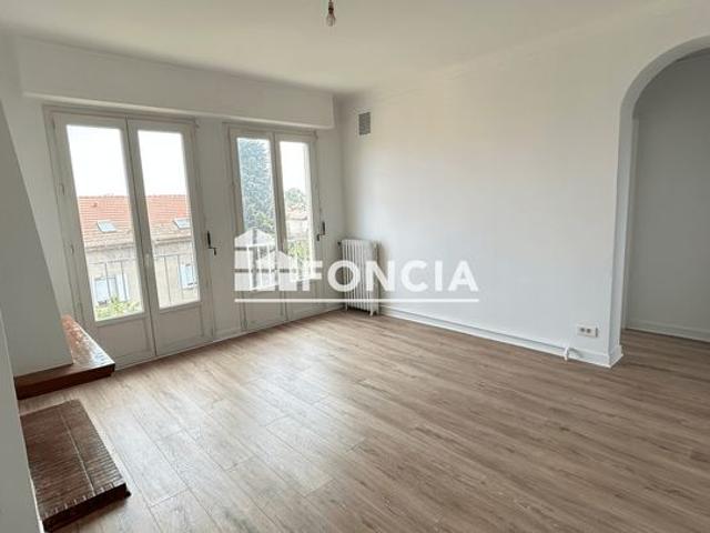 Avenue jean chaubet t3 de 52,61 m2 / cave/ garage boxe