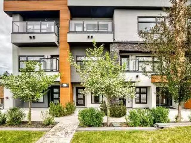 Avenue Nw, Calgary, AB, T2M 1G8 townhouse for sale Listing.