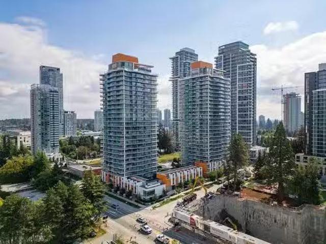 Avenue, Surrey, BC, V3T 0R2 Single Family Property For Sale.