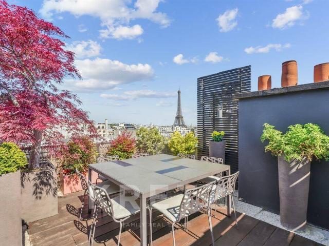 Avenue Paul Doumer – Dernier étage avec rooftop et vue Tour Eiff