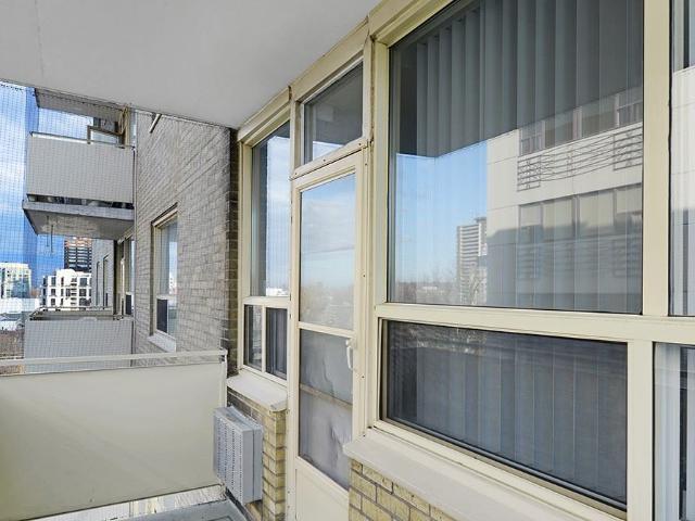 Avenue Park Apartments 2 Bedroom Apartment for Rent at 103 Avenue Rd, Toronto, ON M5R 2G9 Yorkville