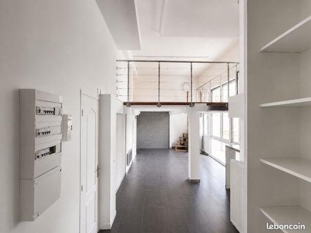Avenue Philippe Auguste – Loft atypique de 80 m² au cœur de Paris