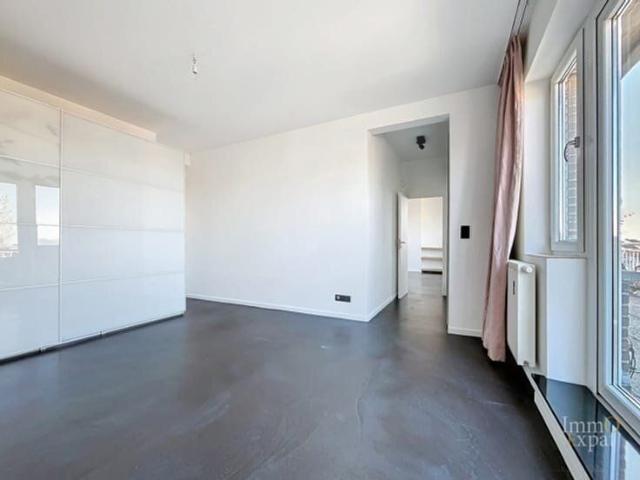 Avenue Richard Neybergh 1 bedroom apartment with 2 terrace