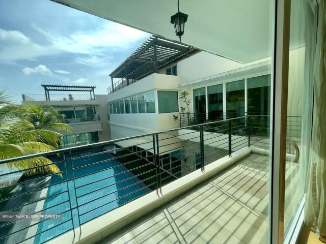 Avenue Villas D10, Detached