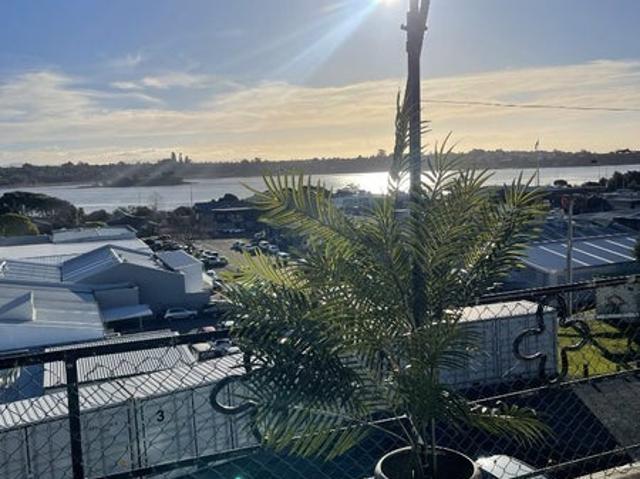 avenues, 2 bedrooms