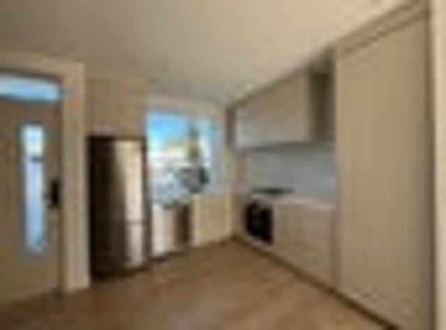 Avenues, 2 bedrooms, $700 pw