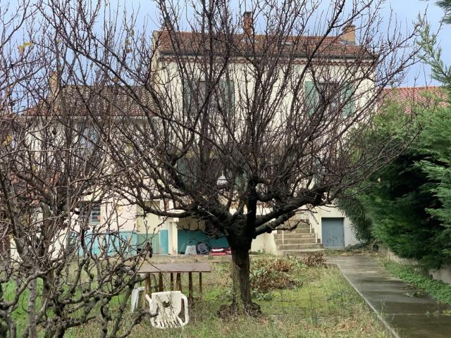 AVIGNON: EXCLUSIVTÉ: Maison avec grand jardin