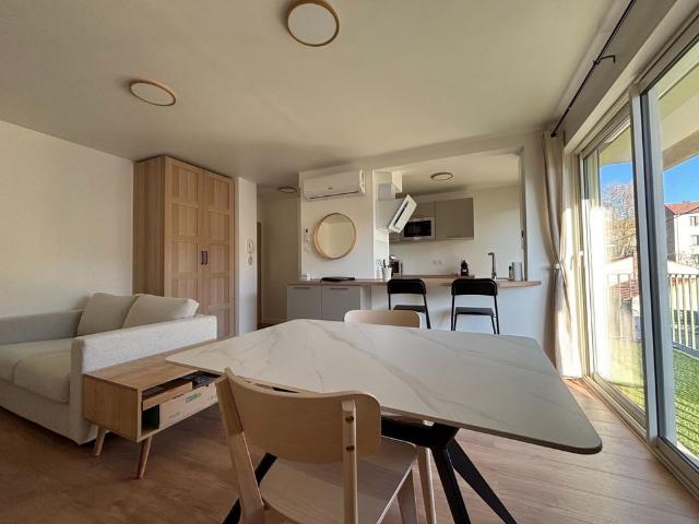 « AVIGNON EM APPARTEMENT T2 MEUBLÉ 42M² »