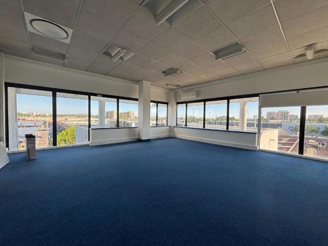 AVIGNON EM BUREAUX 127M²