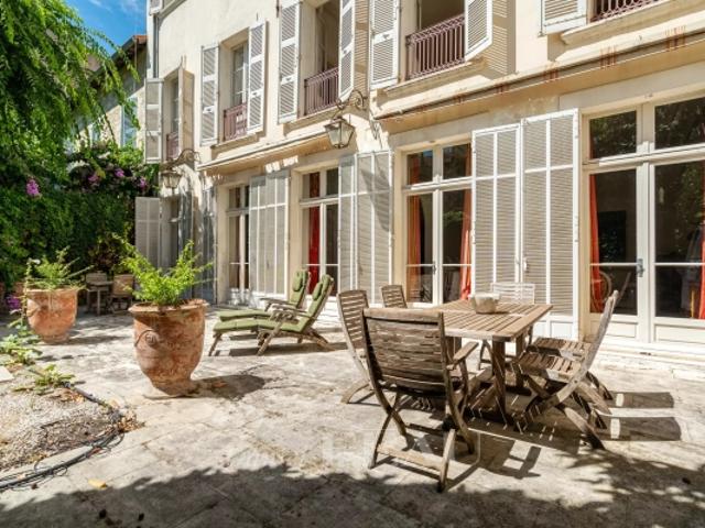 Avignon Hôtel particulier du XIXème siècle