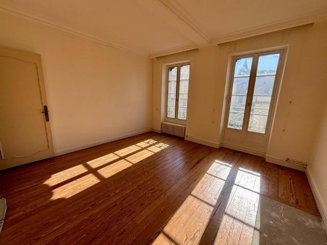 « AVIGNON IM APPARTEMENT T4 DE 132.22M² »