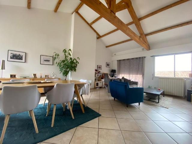 « AVIGNON IM APPARTEMENT T4 100.14M² AVEC TERRASSE ET PARKING »