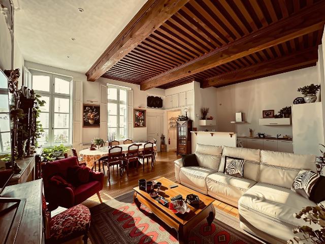 Avignon Intra Muros, Appartement Bourgeois Avec Ascenseur 0m² Avignon