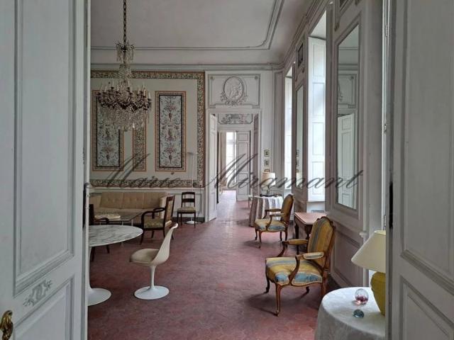 Avignon intra muros, appartement d’exception dans hôtel particul