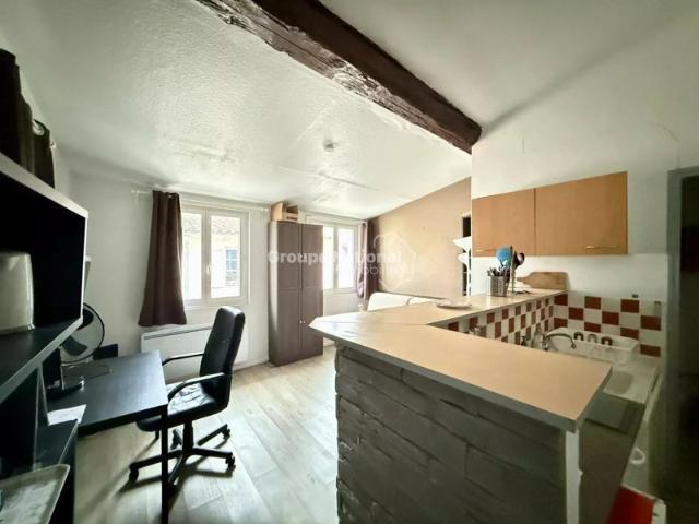 AVIGNON INTRA MUROS APPARTEMENT T1 MEUBLE