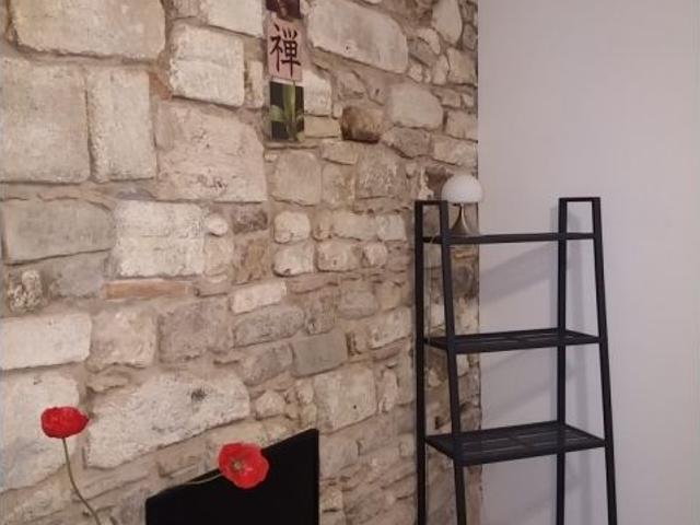 AVIGNON INTRA MUROS: Beau studio au calme et tout équipé