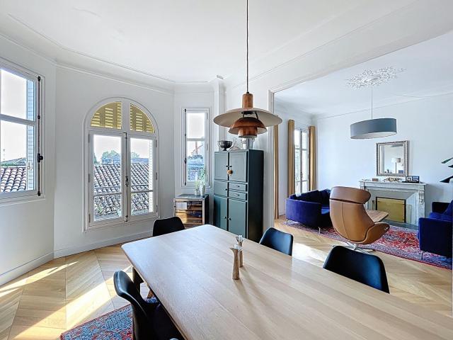 Avignon intra muros, spacieux appartement de 5 pièces à vend. 120m² Avignon
