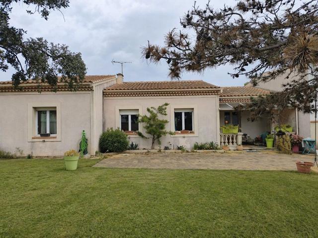 AVIGNON SORGUES MAISON HABITATION + HANGAR 204 M2 + TERRAIN 1500 M2 A VENDRE