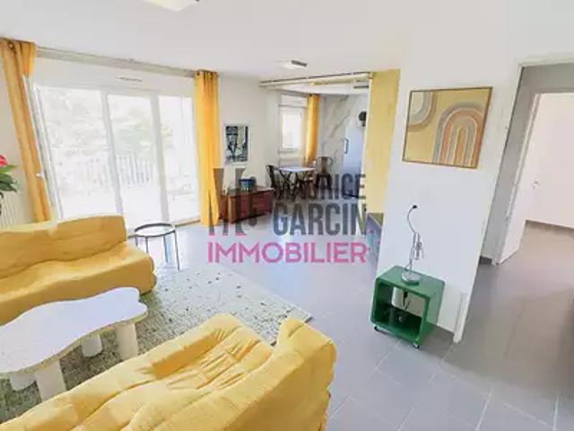 Avignon 84000 Achat / Vente appartement 2 pièces t2 au dernier étage terrasse
