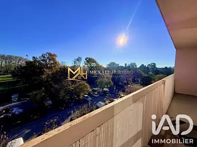 Avignon 84000 Achat / Vente appartement 3 pièces t3 au dernier étage