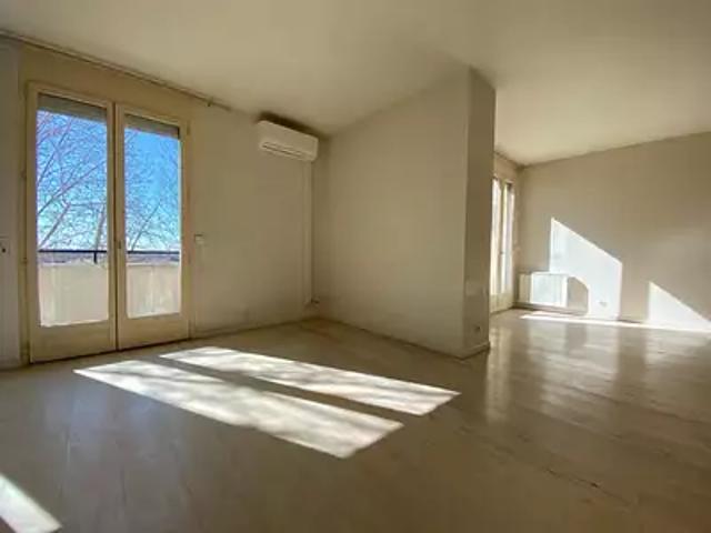 Avignon 84000 Location appartement 3 pièces t3 cave