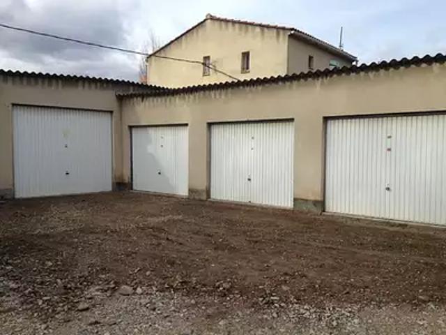 Avignon 84000 Location parking