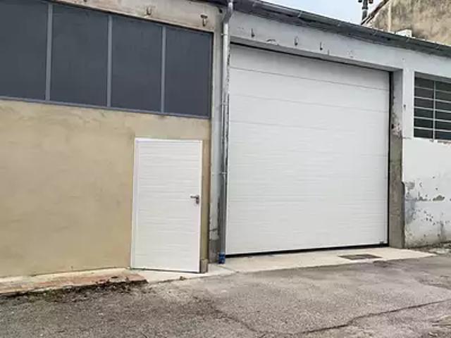 Avignon 84000 Location parking