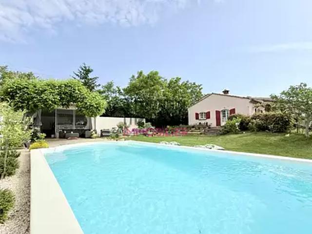 Avignon 84140 Achat / Vente maison 5 pièces t5 piscine terrasse