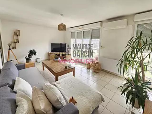 Avignon 84140 Achat / Vente appartement 3 pièces t3 au dernier étage terrasse