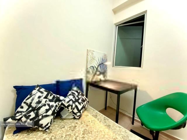 Avila Gardens D17, Condominium