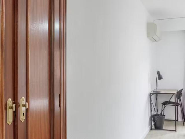 Avinguda de Valladolid, Valencia, Valencian Community 46020