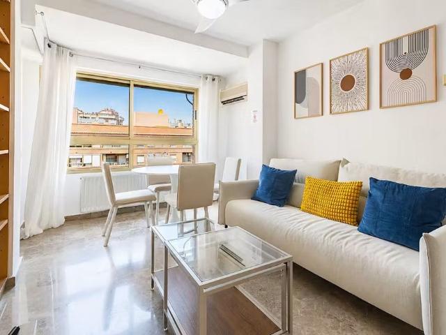 Avinguda de l'Institut Obrer de València, Valencia, Valencian Community 46013