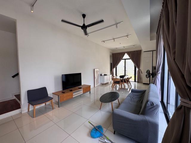 Avira Medini Double Storey Fully Furnished Gated Guarded near to Tuas