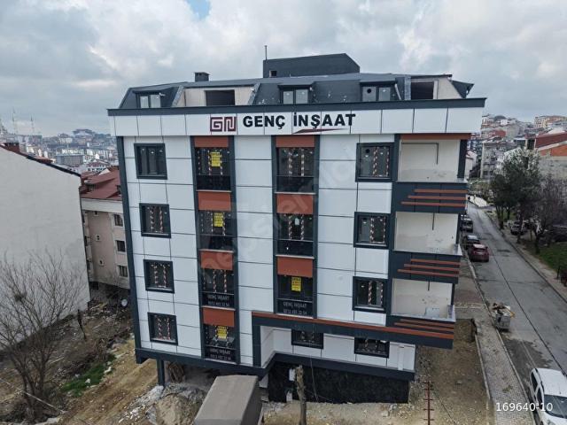 AVLU34 DİBİNDE 2+1 ARAKAT OTOPARKLI BALKONLU ASNSÖRLÜ LÜKS DAİRE