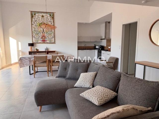 AVP IMMO Appartement T3 d'Exception Dernier Étage avec
