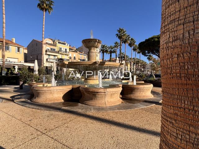 Avp Immo Appartement T2 dernier étage avec terrasse Bandol 44m² Bandol