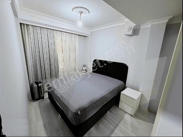Avrupa Emlak Tan Esenler Tutgut Reis Mah 50m² 1+1 Bahçe Kat,2 Yıllık,krediye Uygun,iskanlı