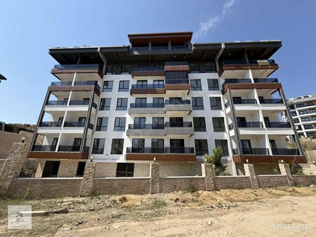 AVSALLARDA KAT MÜLKİYETLİ LÜKS DAİRE 1.KAT 2+1 70M2