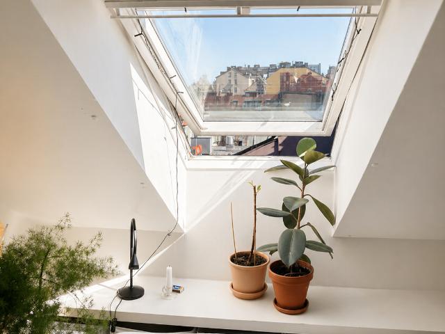 Avskild bostadsdel med egen ingång – centrala Stoc 45 m² 19 500 kr