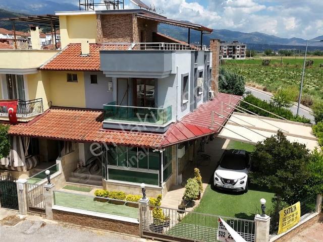 Avukat,mali Müşavirlik,doktrluk.ofis Ve Klinikleri İçin Birebir